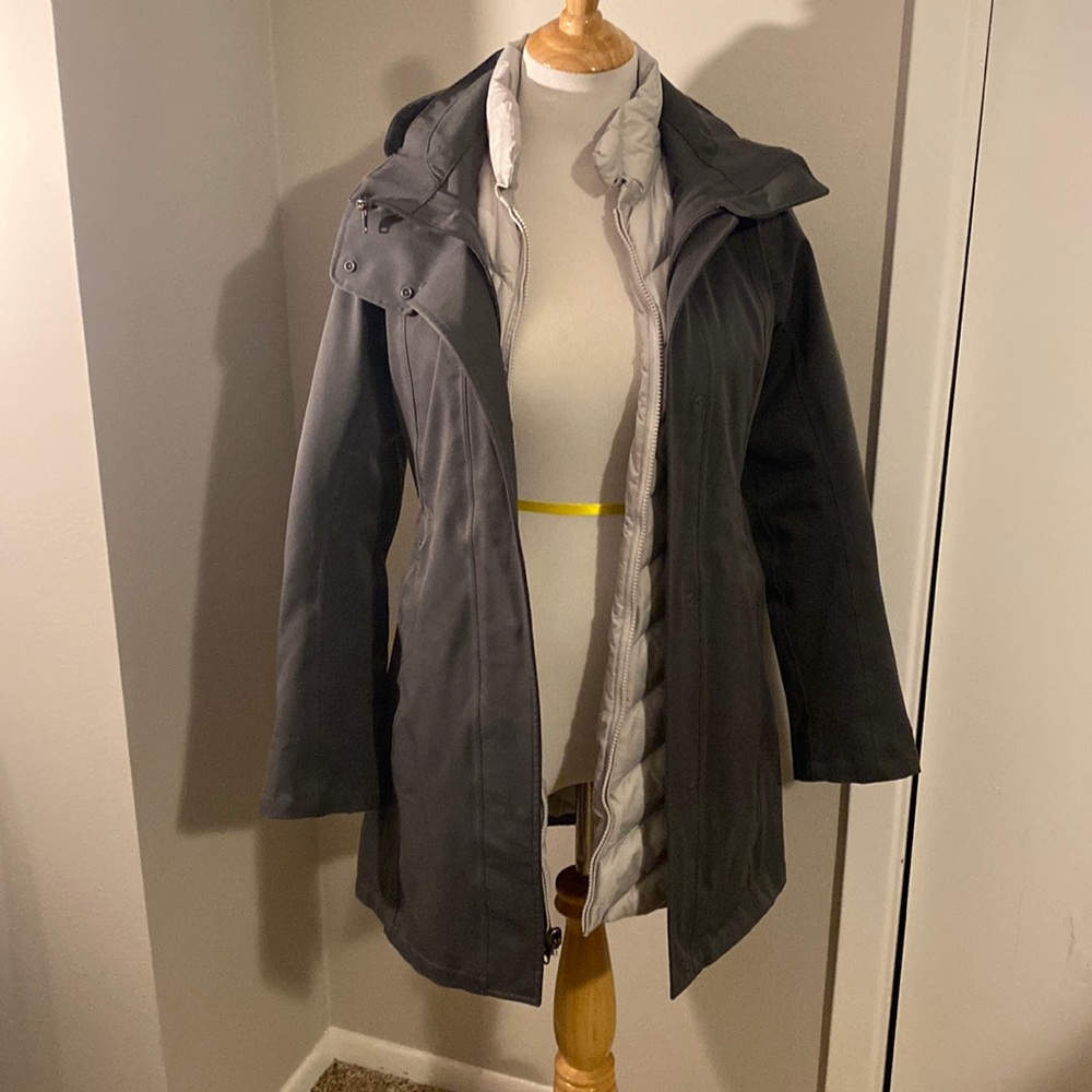 Patagonia 3 piece winter coat charcoal gray/light gray size xs.